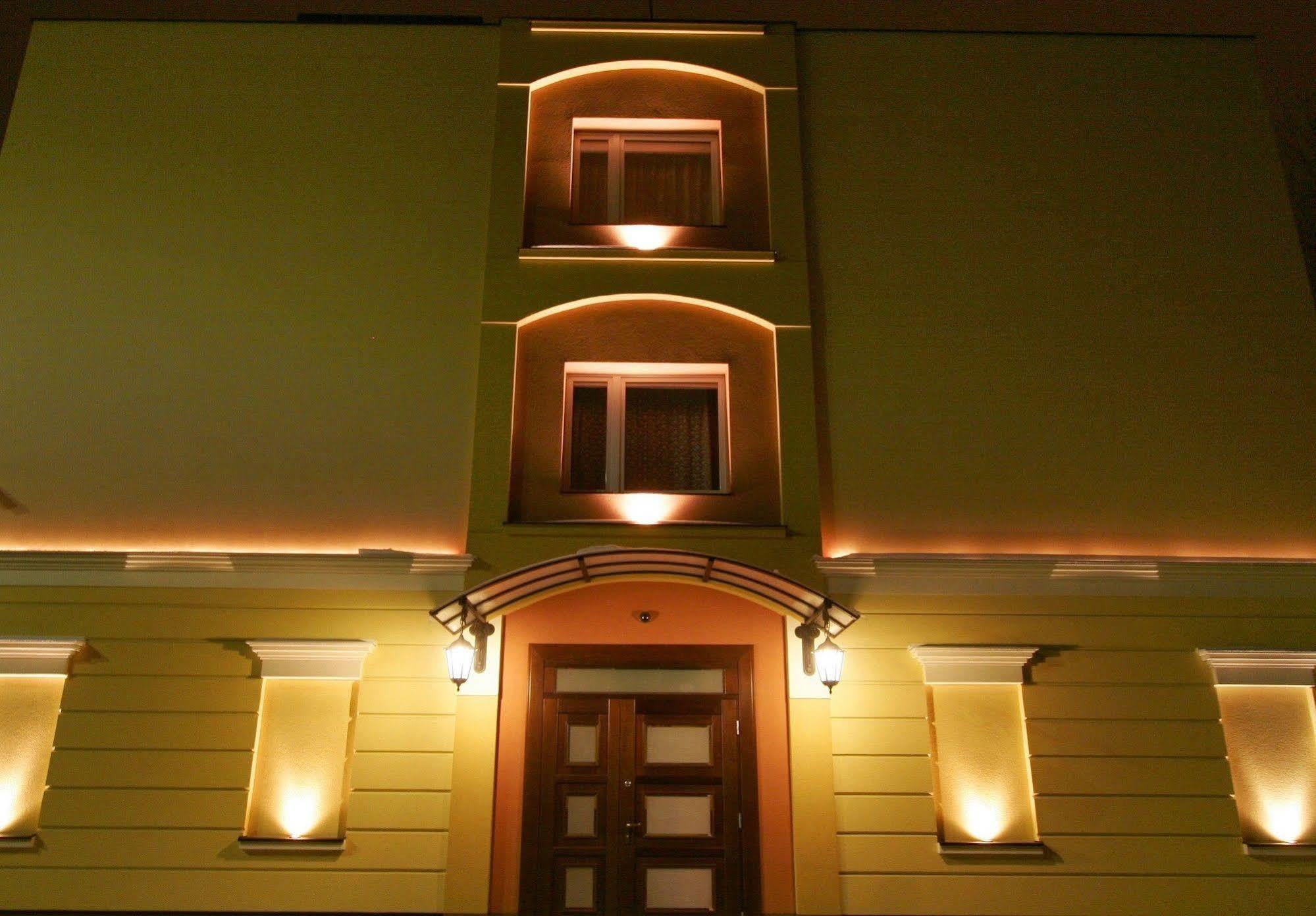 Hotel San Remo Zgierz Exterior photo